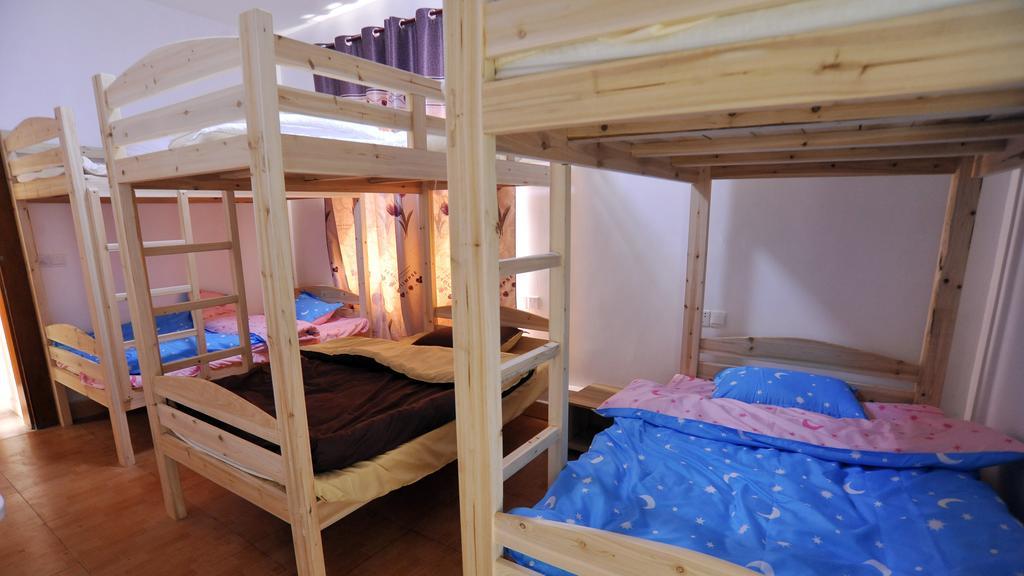 Lan Shan Chu Youth Hostel Yangshuo Chambre photo