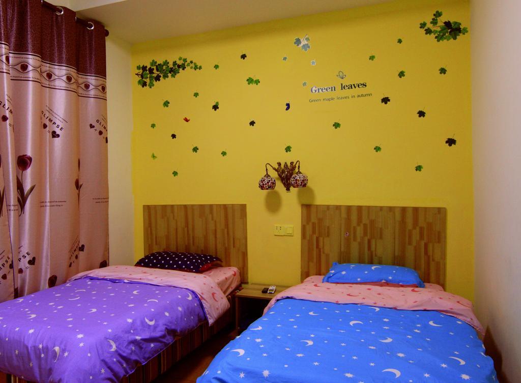 Lan Shan Chu Youth Hostel Yangshuo Chambre photo
